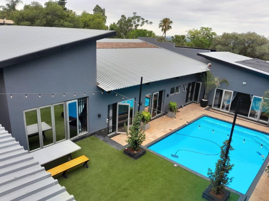 5 Bedroom Property for Sale in Protea Park North West